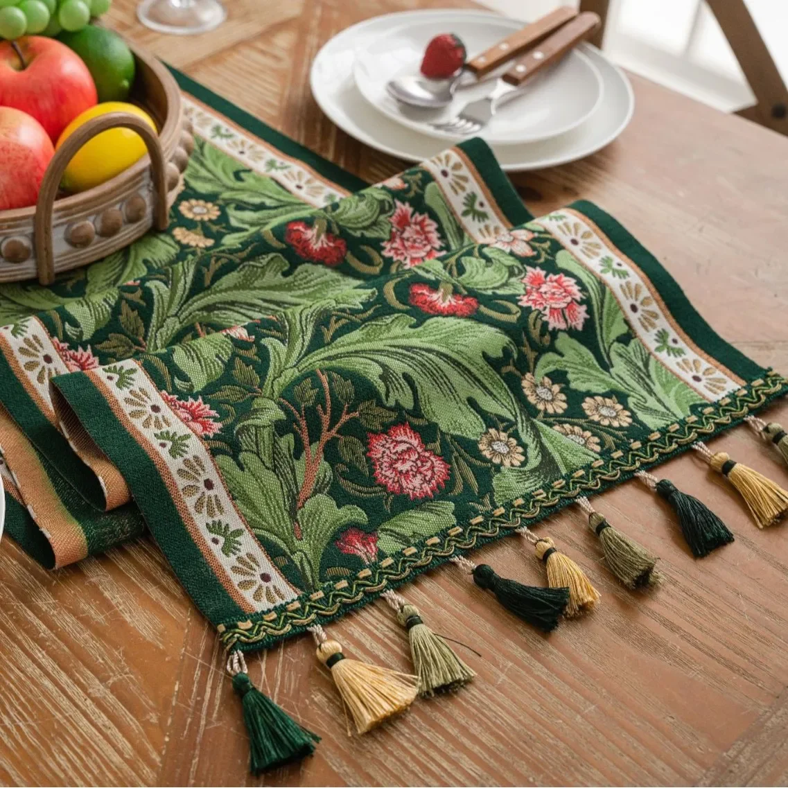 Kitchen Appliances Table - Скатерть с растениями и цветами с